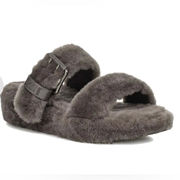 UGG Fuzz Yeah Slippers‎ - Picture 1 of 16